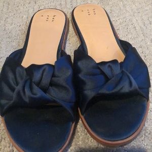 Navy Blue Women’s formal flats